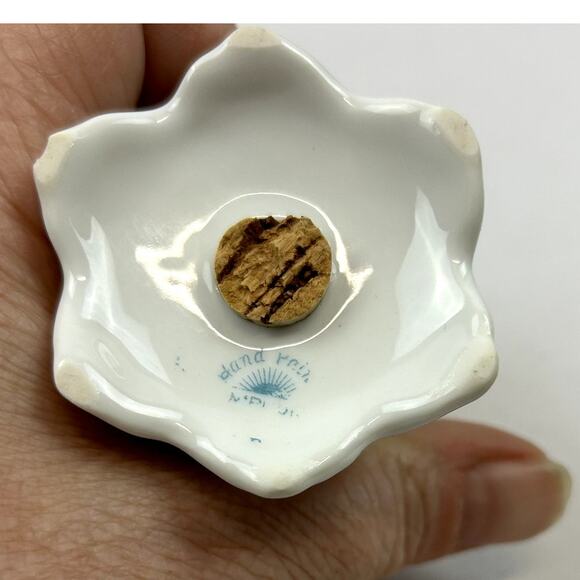 Set of Vintage Royal Sealy Salt & Pepper Shakers Japan fruit hand painted - Picture 3 of 10